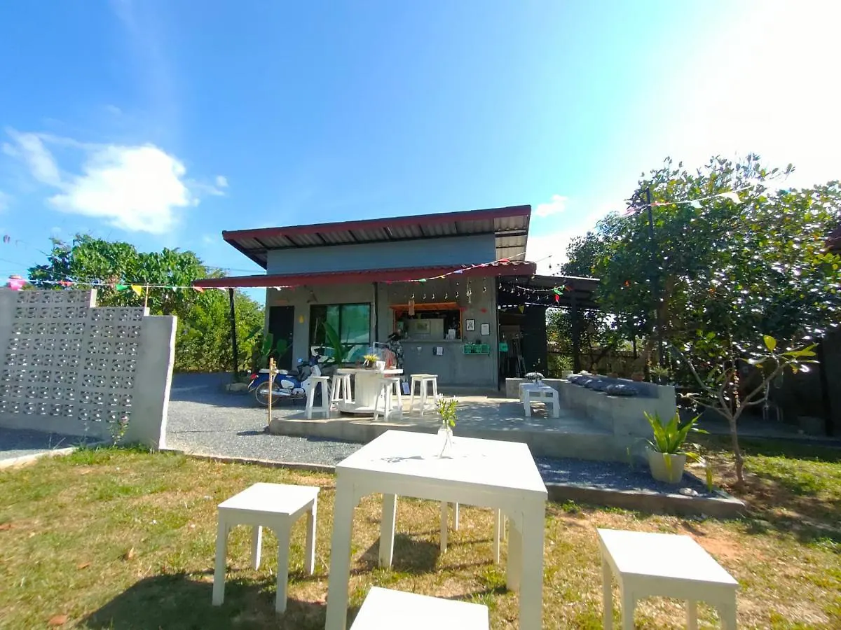 Dox Ko Lanta Hotel